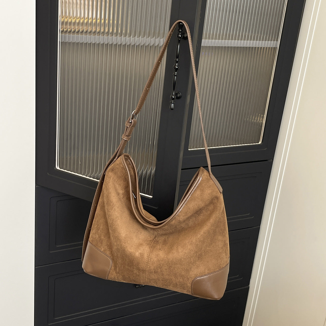 Clara - Women's Large-capacity Suede Shoulder Crossbody