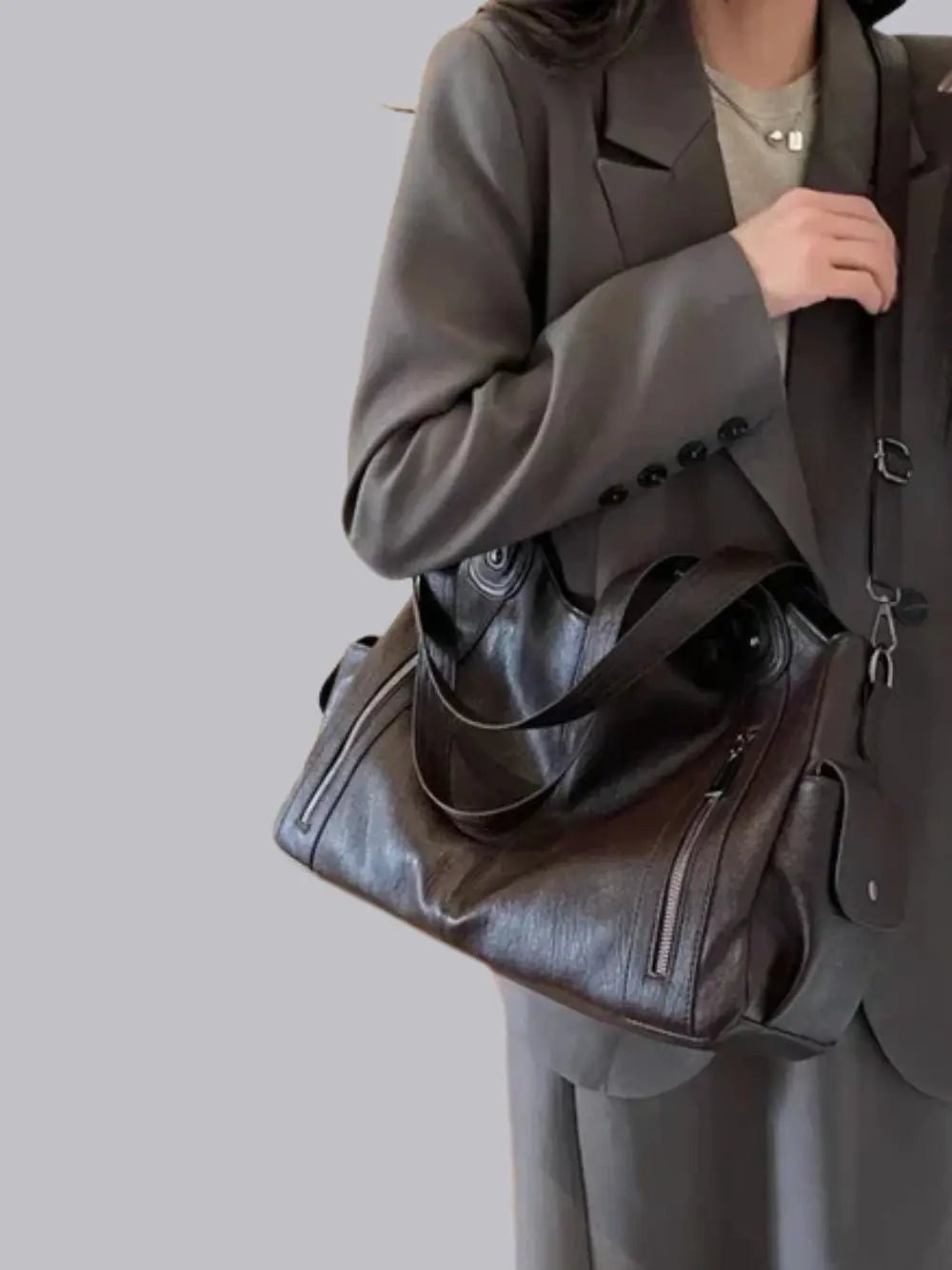 Classic Multi-Pocket Shoulder Bag – Stylish & Versatile for Everyday Use